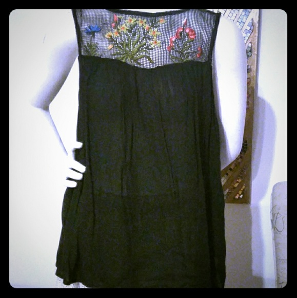 Francesca's BNWT Sleeveless Blouse S M - Picture 1 of 3